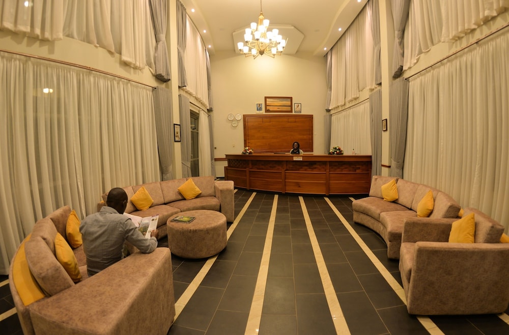 Maple Leaf Hotel Masaka 21/32