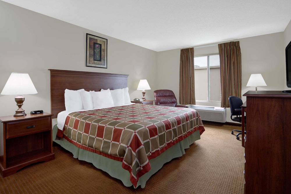 Days Inn by Wyndham Greensboro NC 9/18