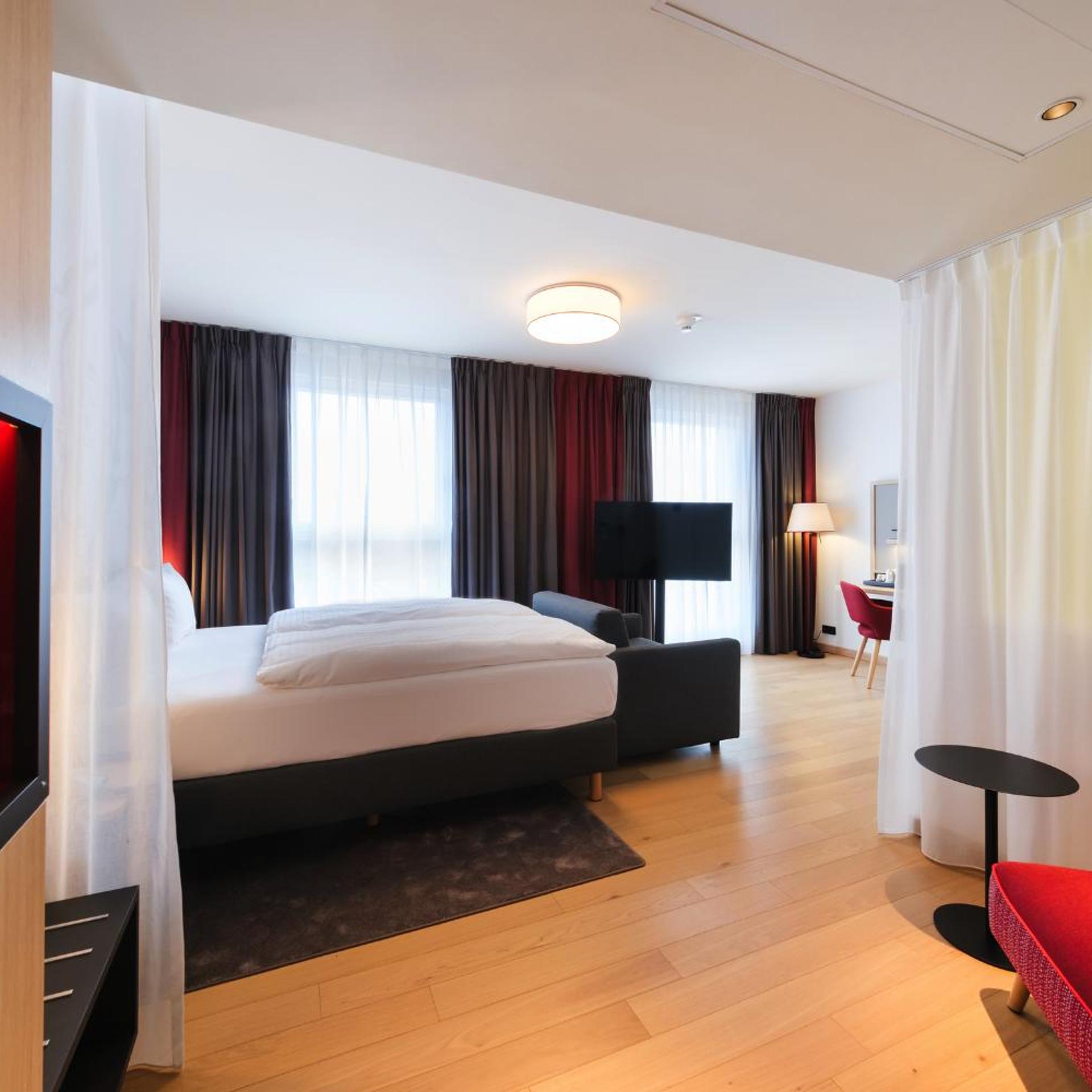 IntercityHotel Lubeck 6/30