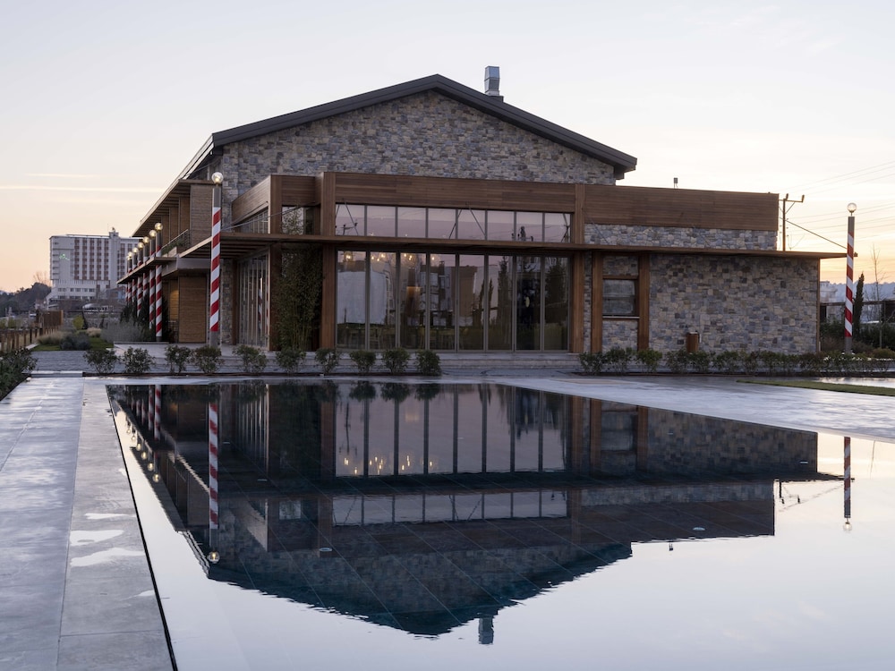 Inemare Hotel 2/49