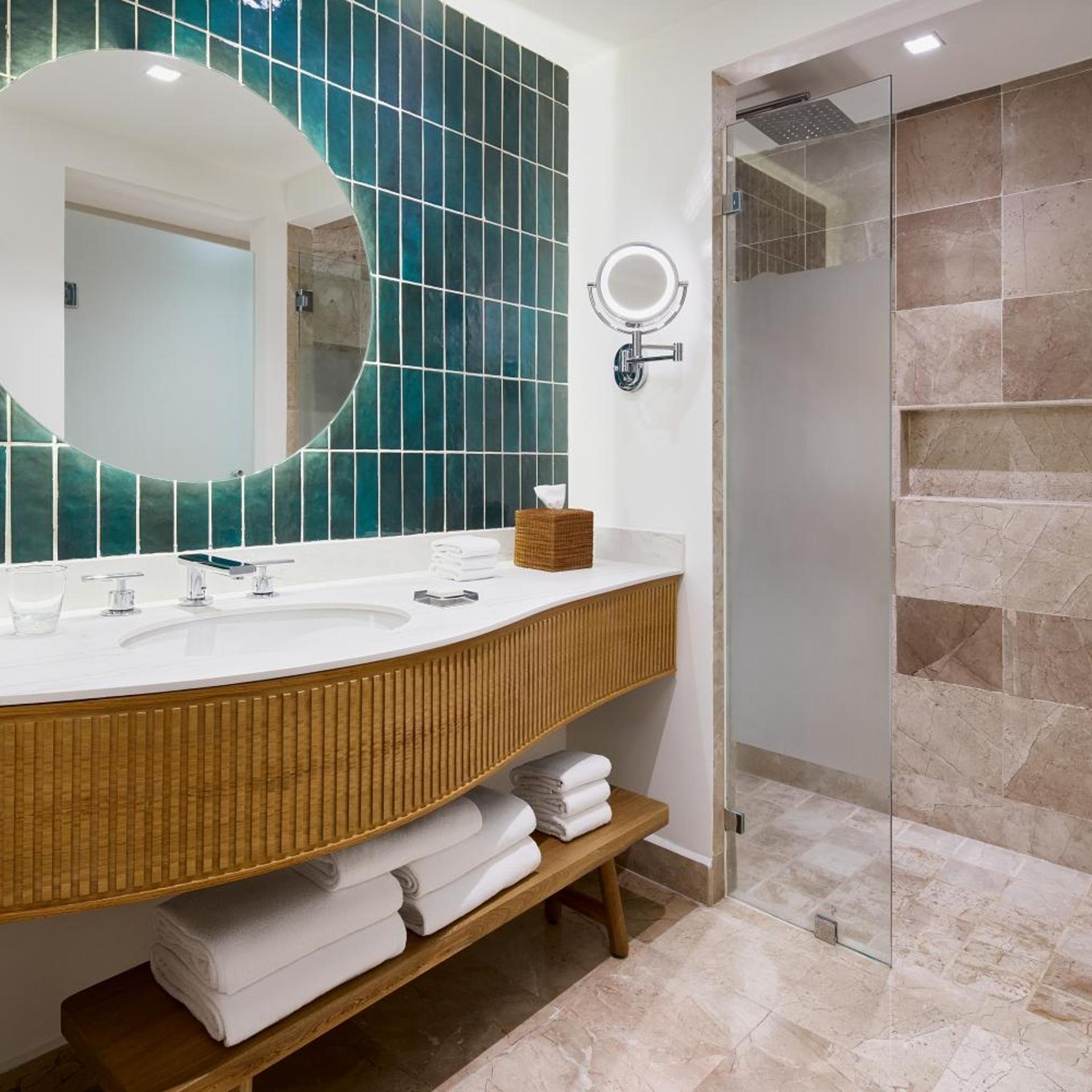 Swim Up, Guest Room, Premium, 2 Double Beds, Pool View, Adult Only