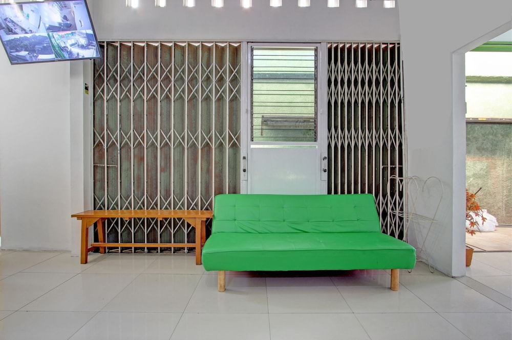 OYO 2782 Puspa Residence 34/48