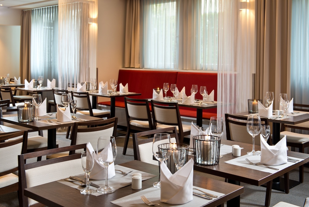 ACHAT Hotel Dresden Elbufer 50/71