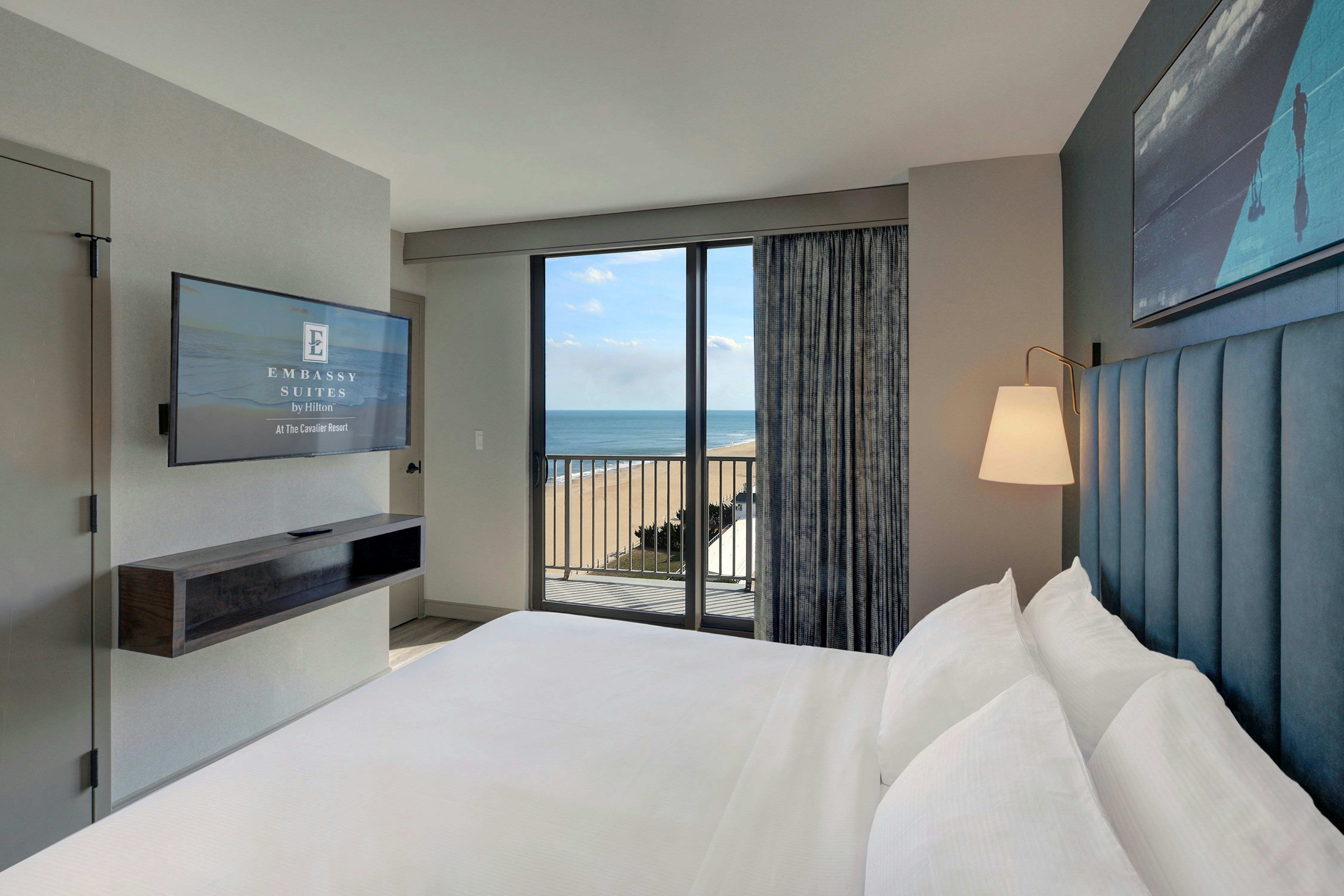 2 ROOMS, SUITE, KING BED, ACCESSIBLE