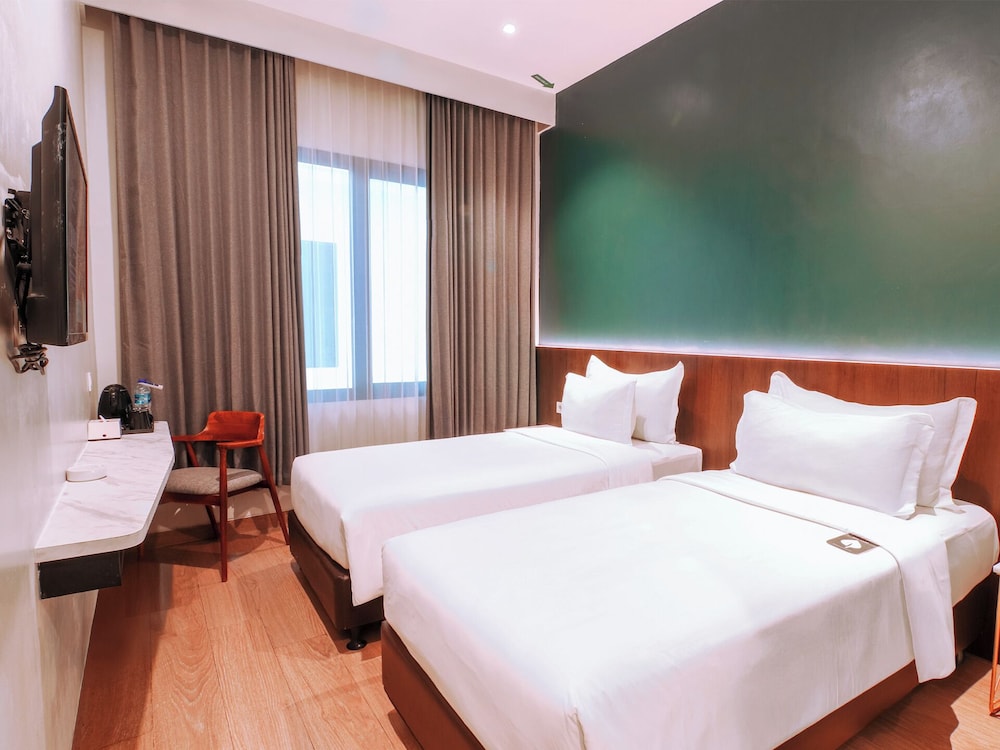 Deluxe, Twin Beds