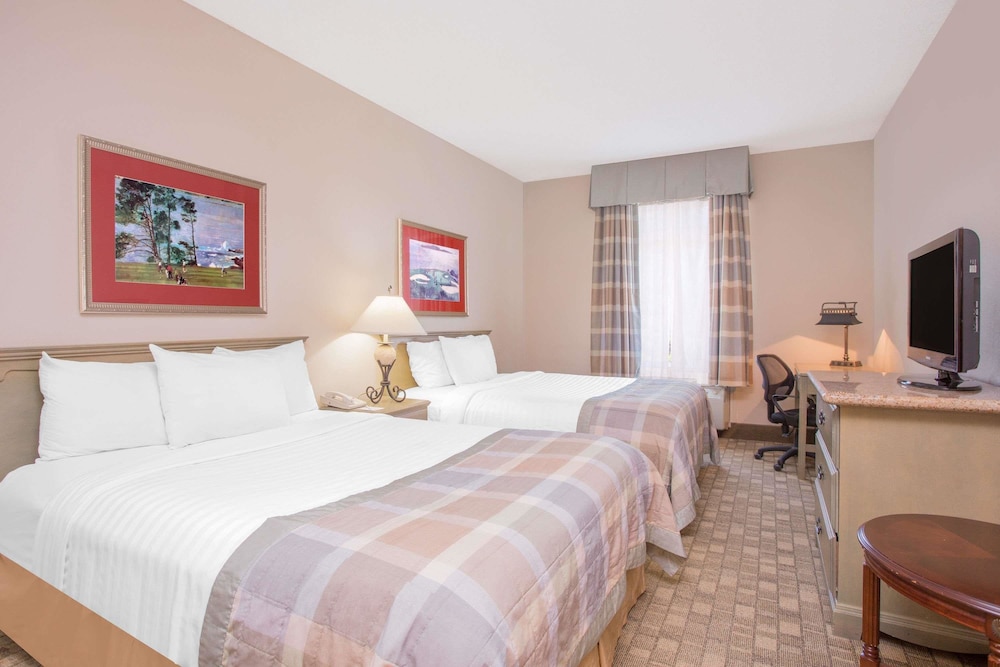 Hawthorn Extended Stay by Wyndham Conyers 9/40