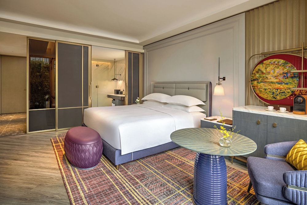 Fairmont Hanoi 23/102