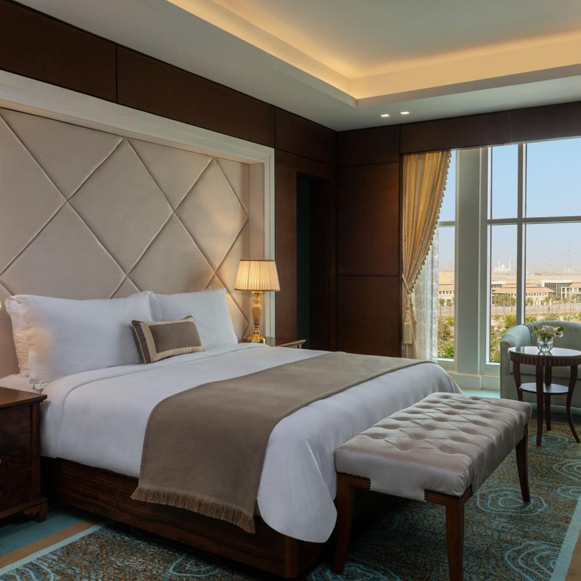 1 Bedroom, Capital, Suite, King Bed, Garden View
