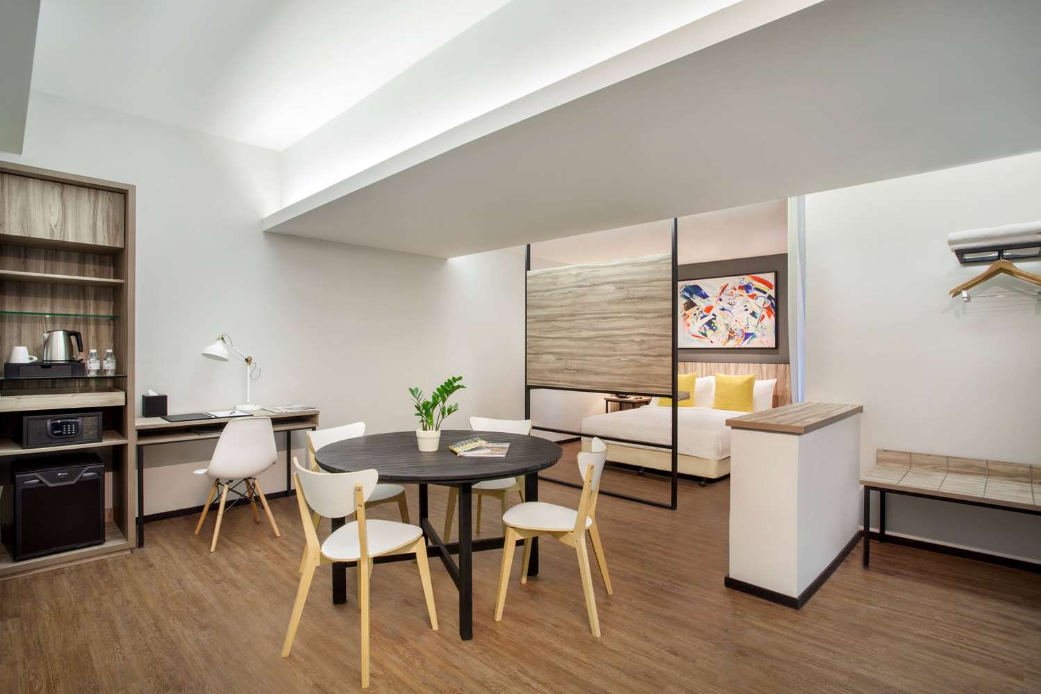 Days Hotel and Suites by Wyndham Fraser Business Park KL 30/40