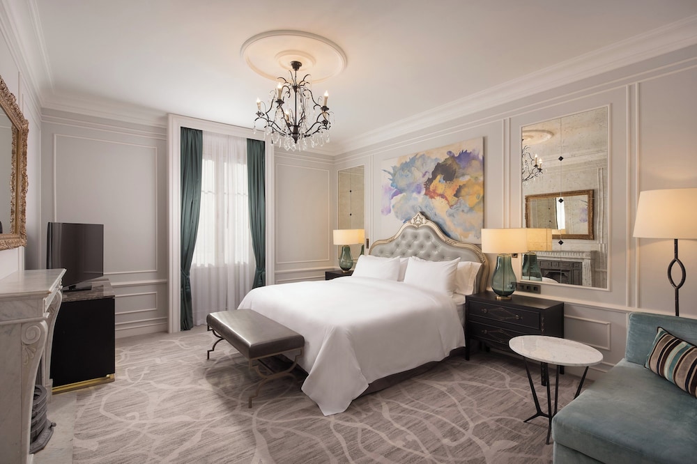 1 BEDROOM, SUITE, RIVER VIEW