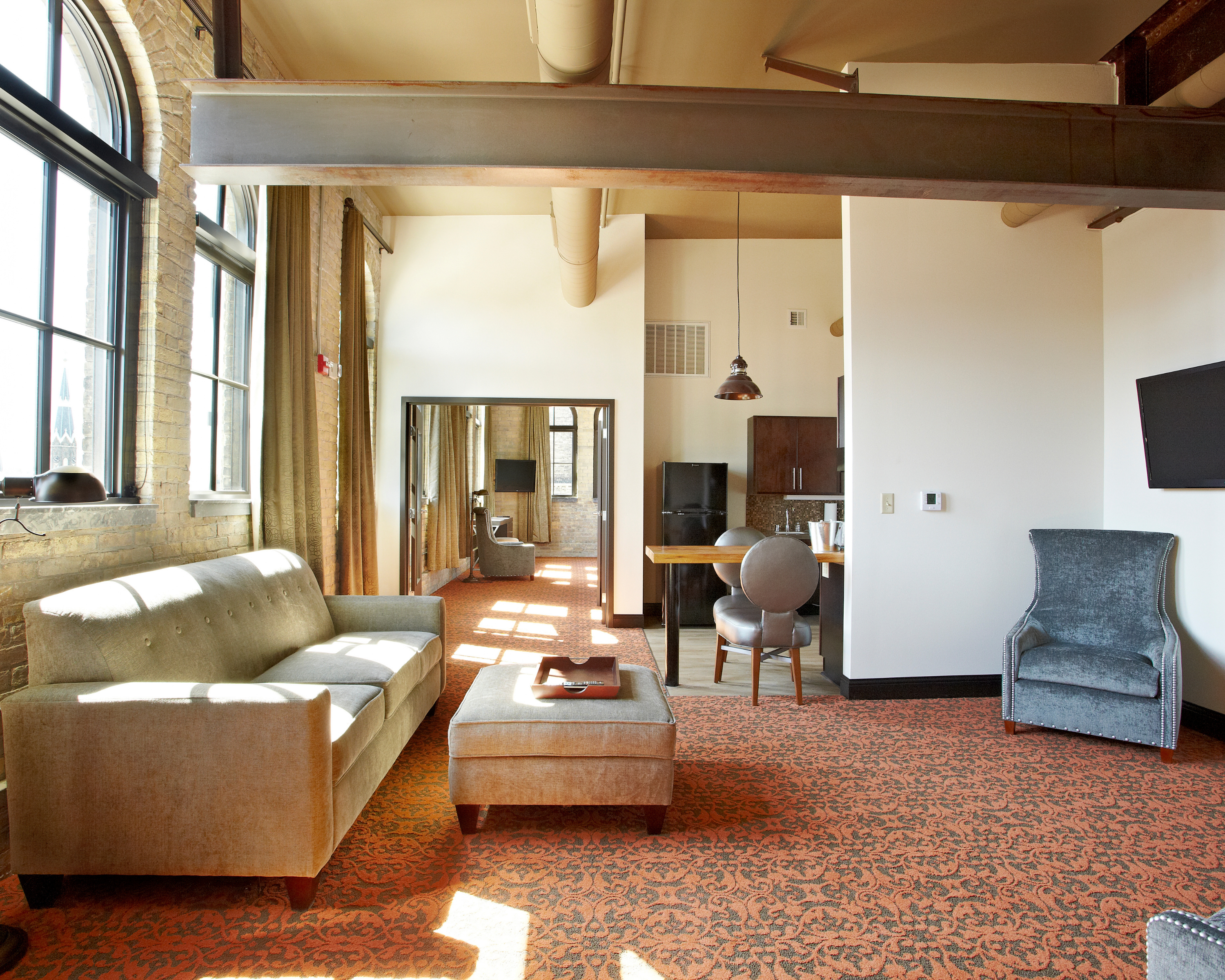 The Brewhouse Inn Suites 54/82