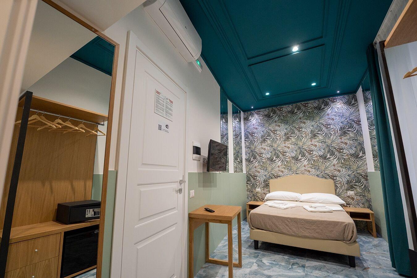 1 Bedroom, Victorian, Standard, Courtyard View, Annex