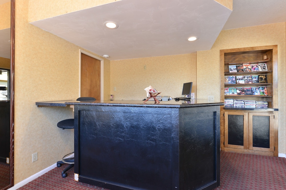Bay View Inn 7/53
