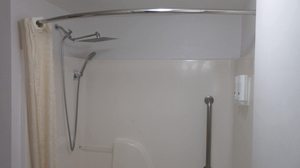 Quality Inn Carlin 33/58