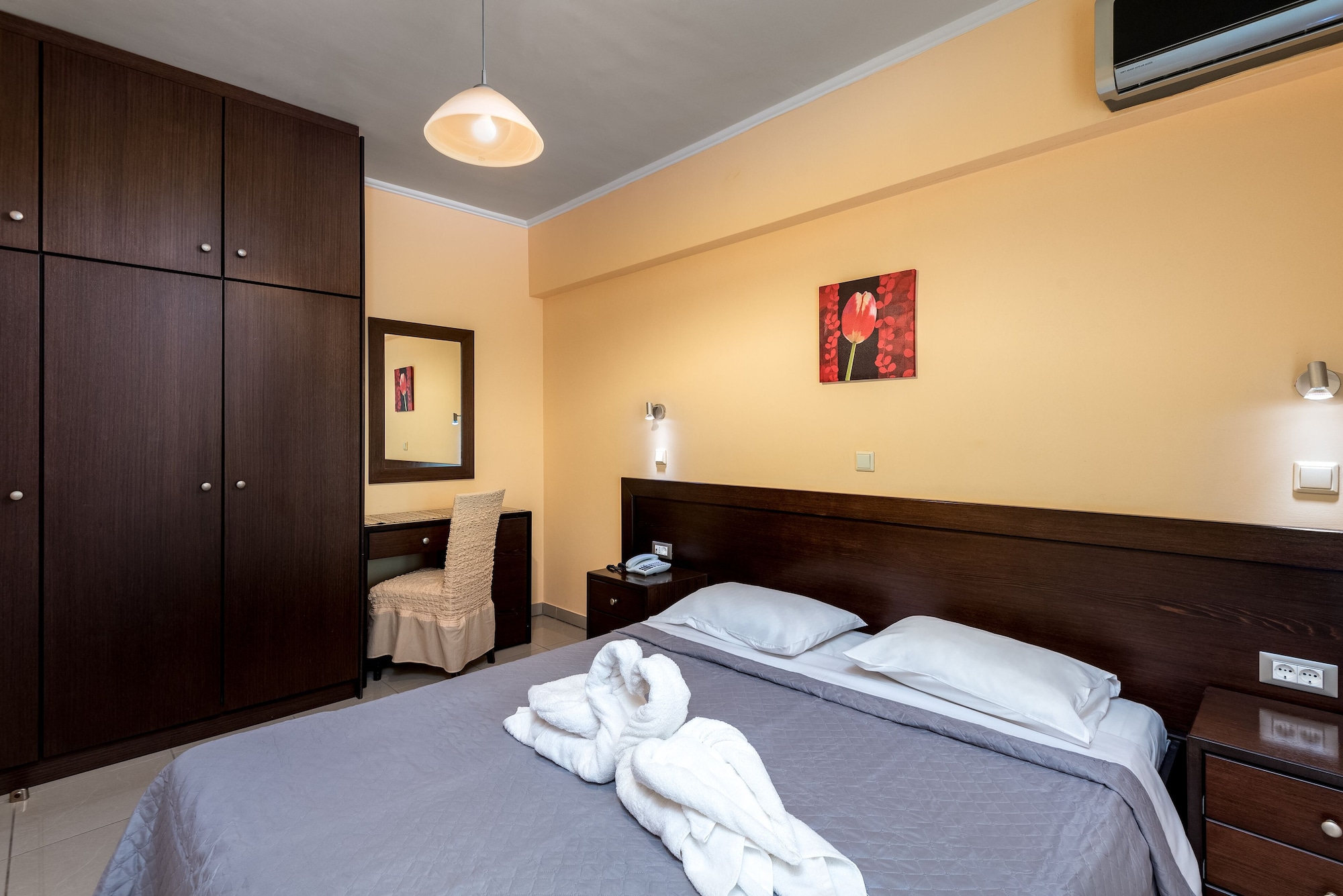 1 BEDROOM, APARTMENT
