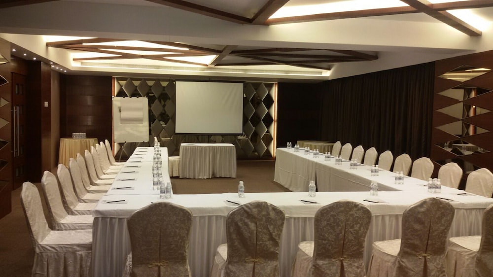 The Byke Old Anchor Beach Resort and Spa 54/64