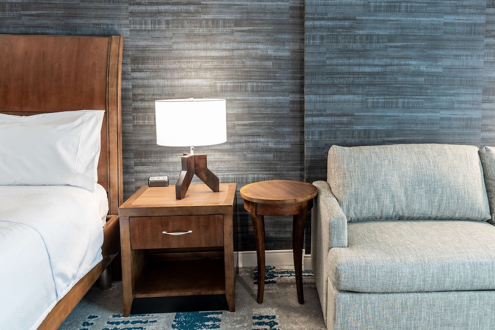 Hilton Garden Inn Arlington Courthouse Plaza 51/83