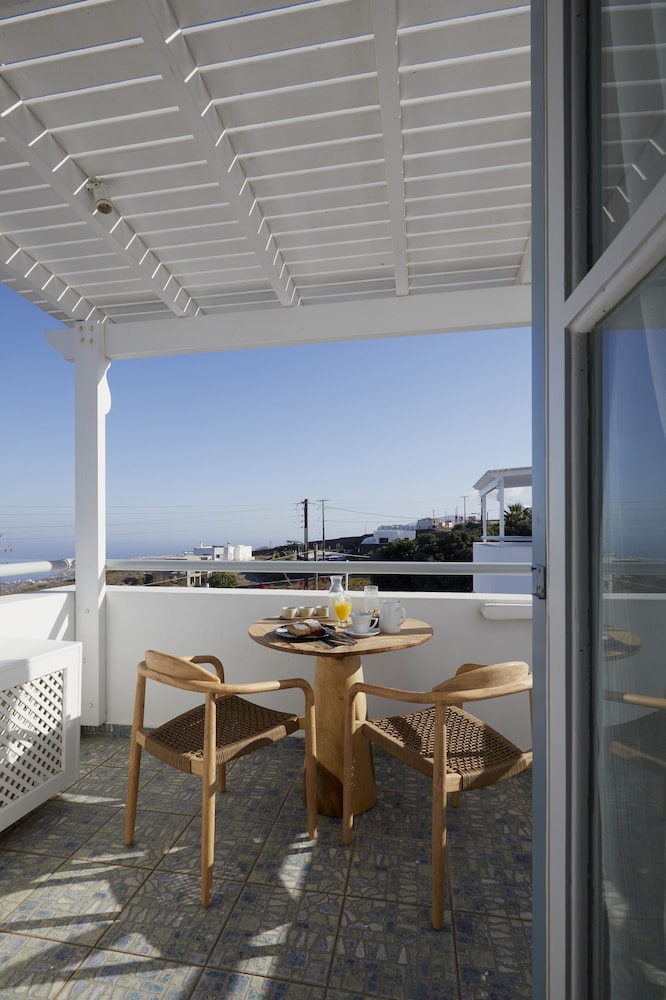 ATHIRI HOTEL 33/50