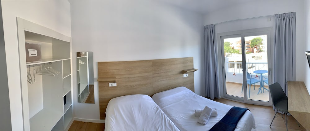 Hostal Alcina 18/45