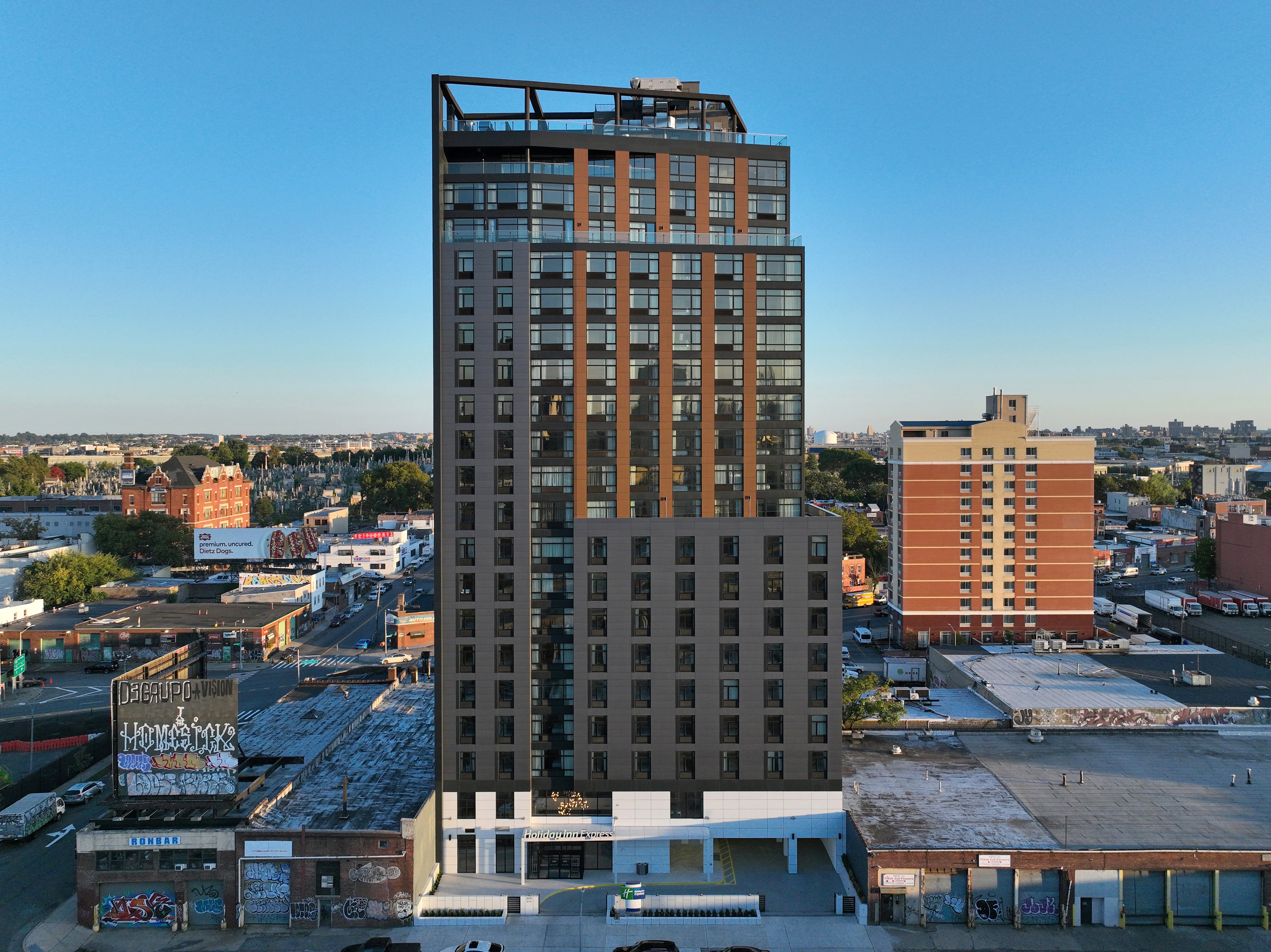 Holiday Inn Express Long Island City E New York, an IHG Hotel 4/48