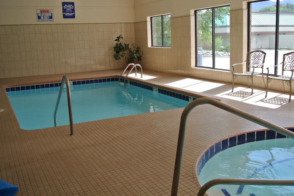 swimming pool spa