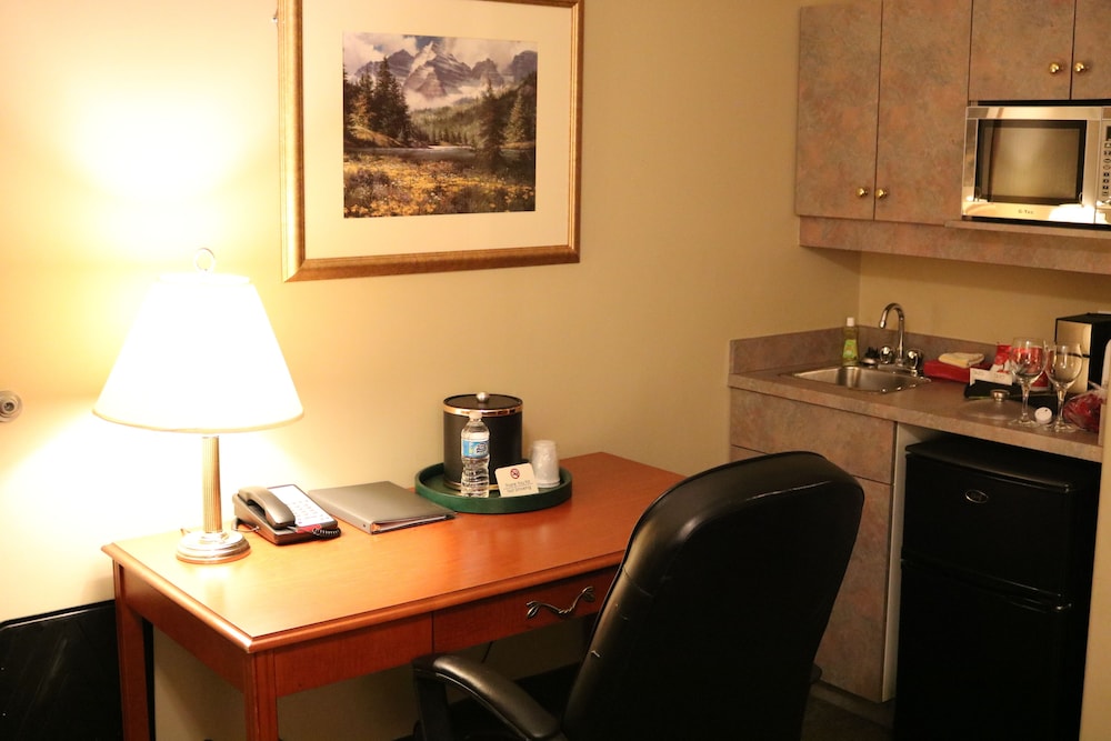 Nomad Hotel And Suites 57/67