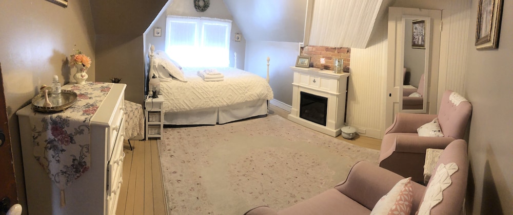 Gillis Grier Bed and Breakfast 22/50