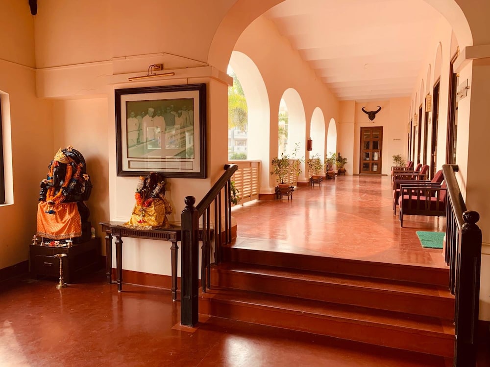 Chanakya Bnr Hotel 26/50