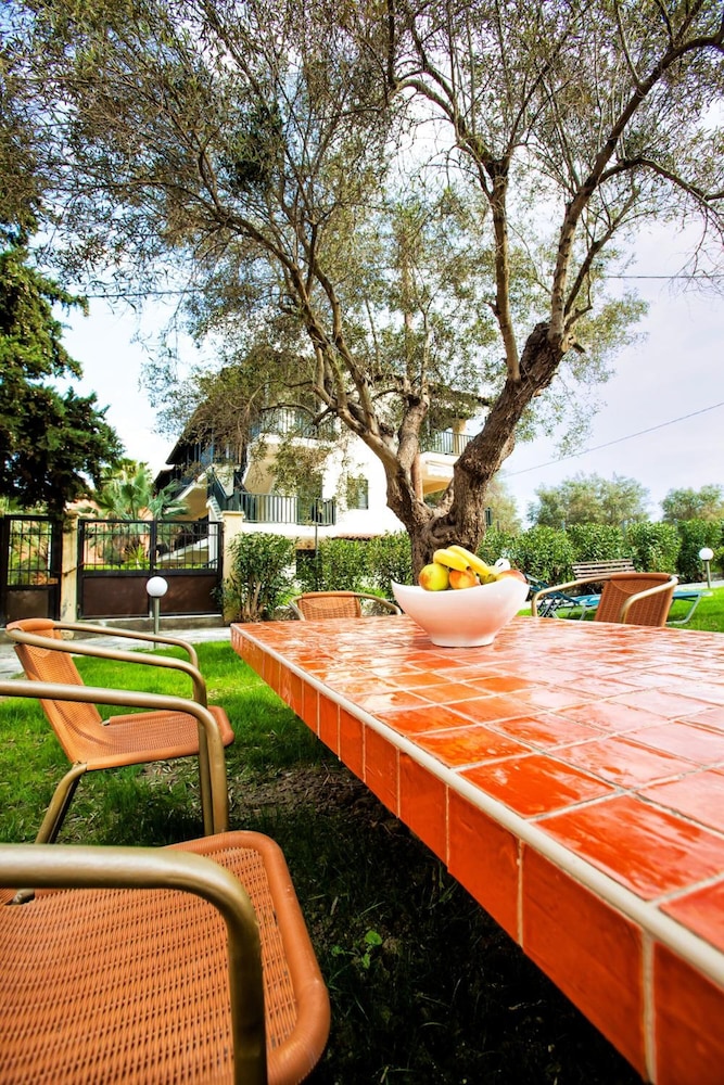 Lemon Garden Villa 27/31