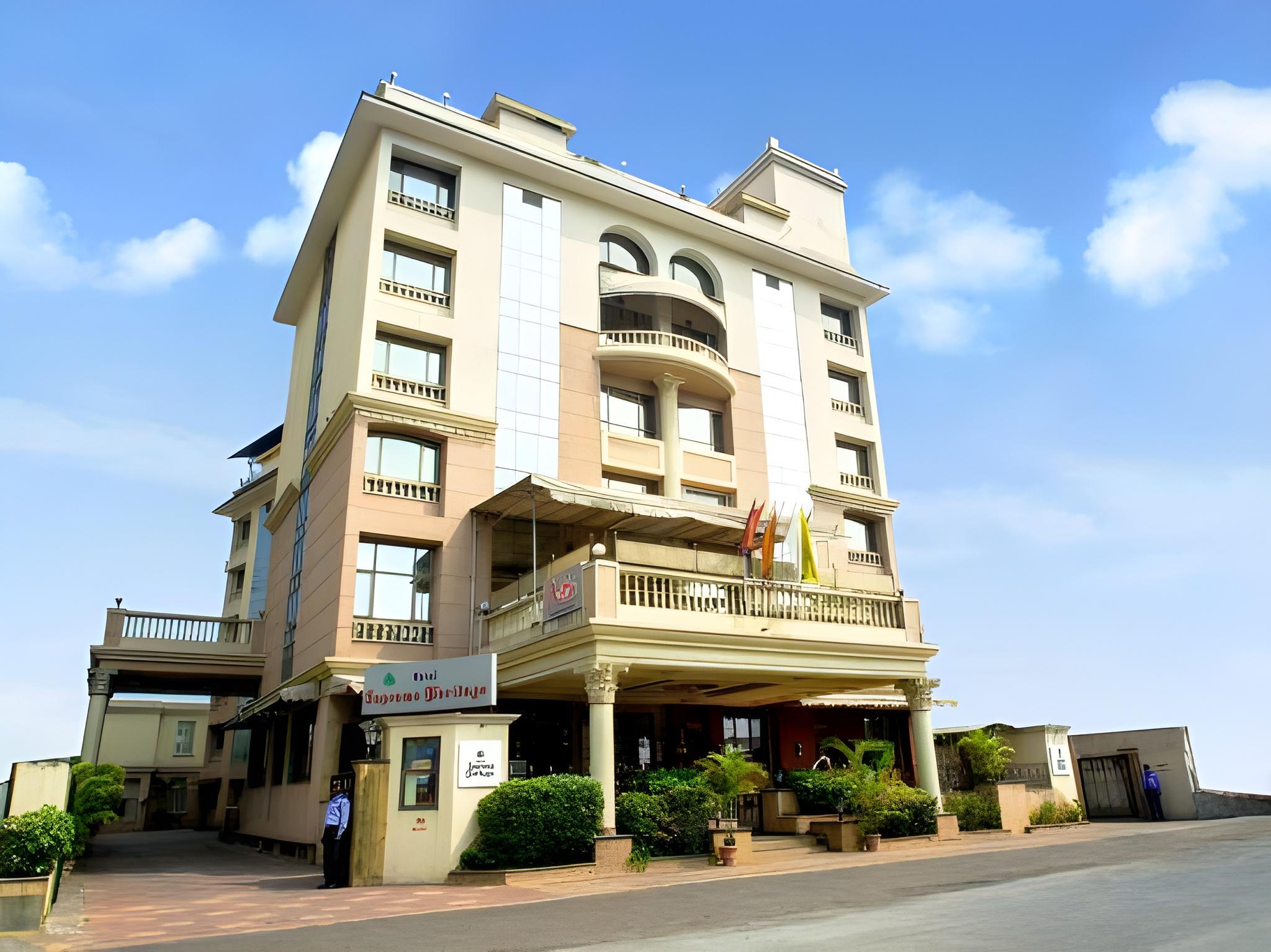 HOTEL SUPREME HERITAGE 3/21