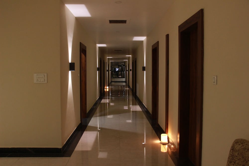 Hotel Dayal Paradise 18/26