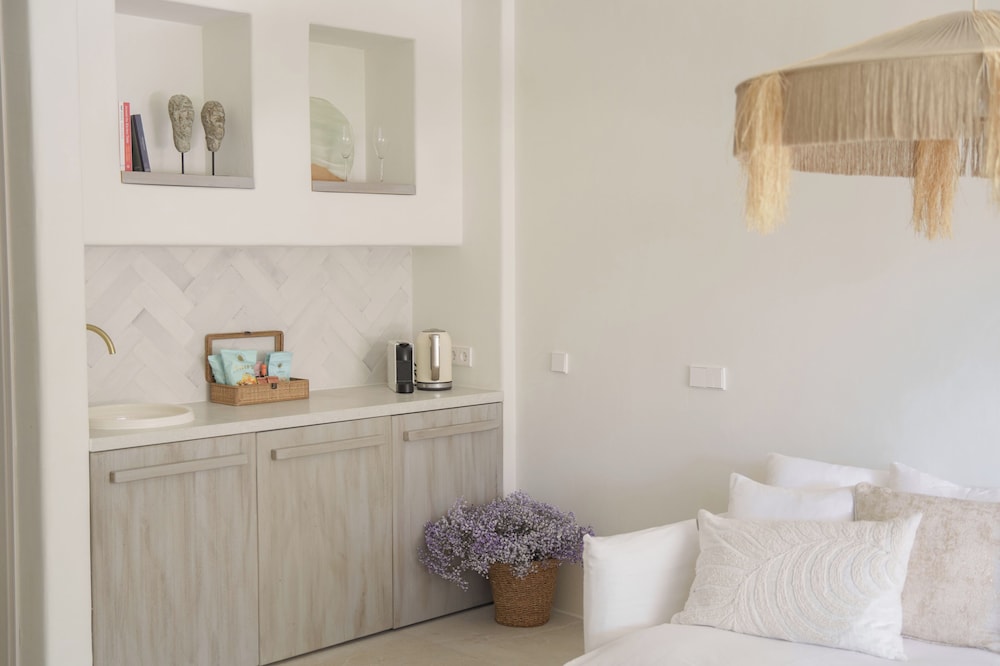 MAR SUITES FORMENTERA BY UNIVERSAL BEACH HOTELS 50/50