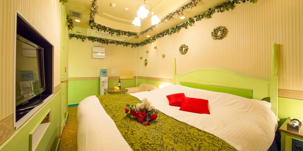 Hotel Gallery - Adult Only 8/62
