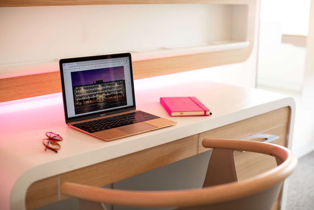YOTEL Edinburgh photo5