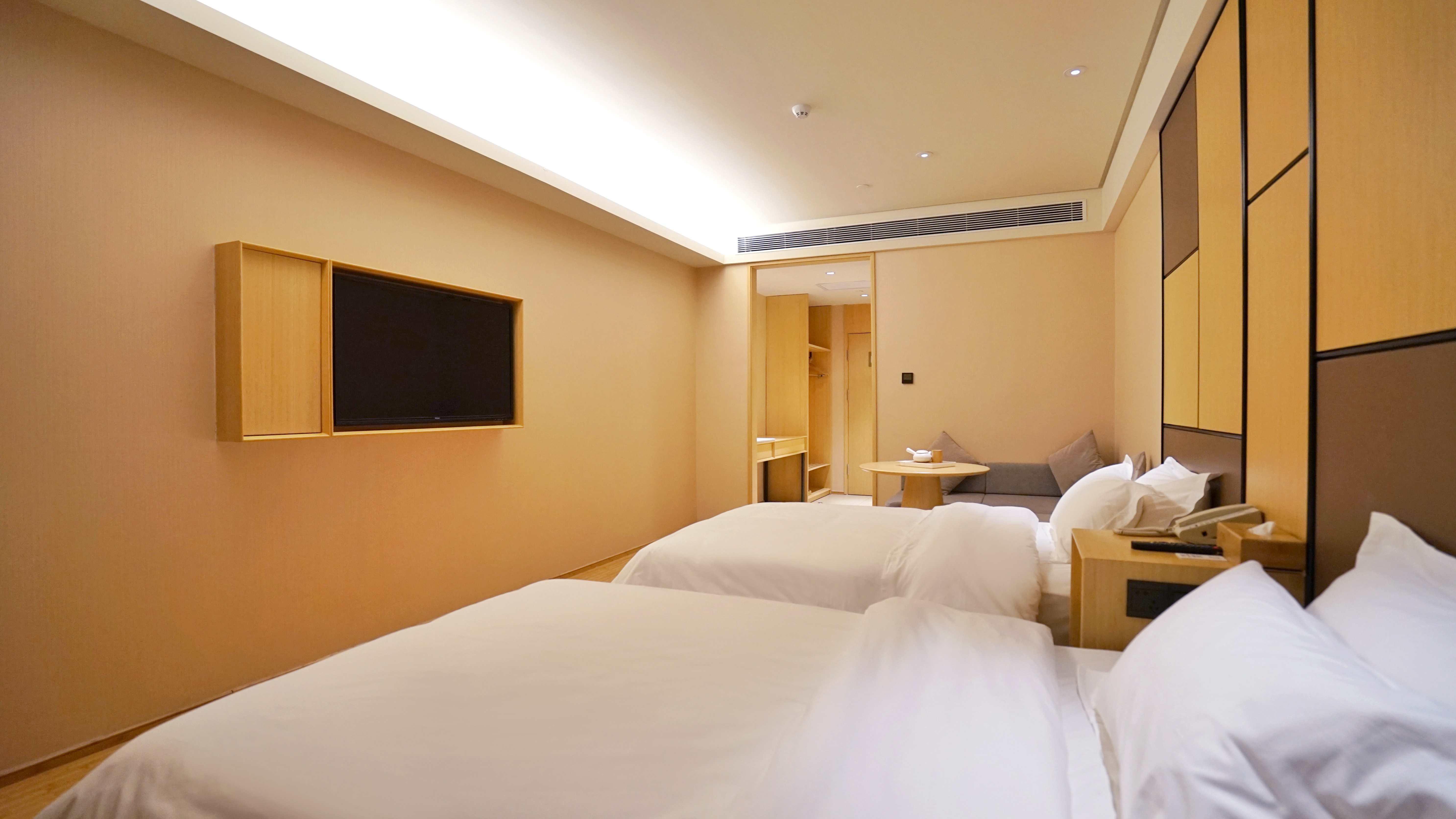 JI Hotel (Beijng Changping Longshui Road) 9/22