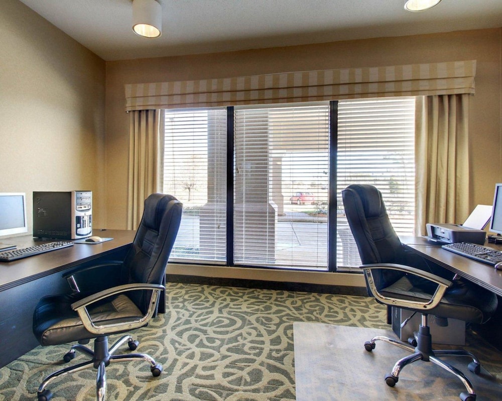 Comfort Inn & Suites Moss Point Pascagoula 40/40