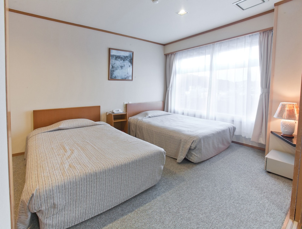 2 BEDROOMS, TRADITIONAL, TWIN BEDS, TATAMI