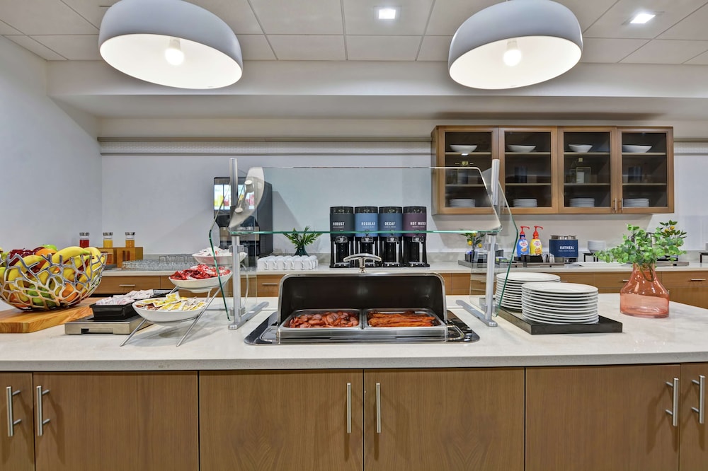 Hampton Inn Chula Vista Eastlake 39/62