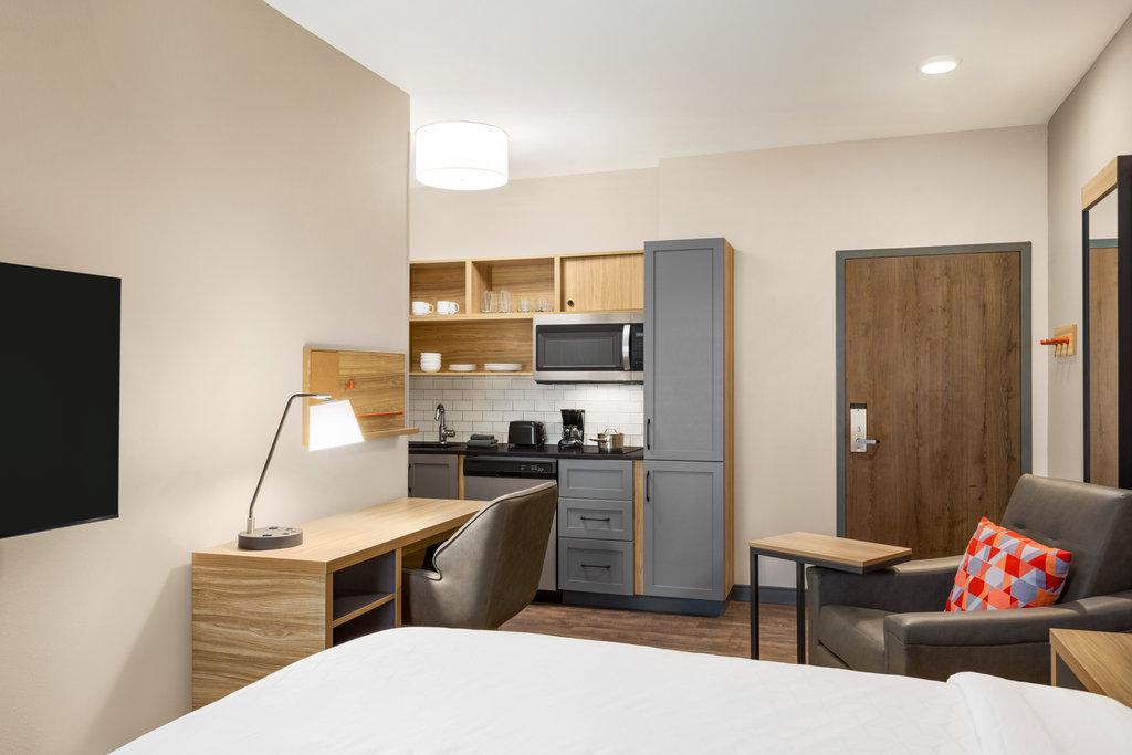 Candlewood Suites West Memphis by IHG 18/50