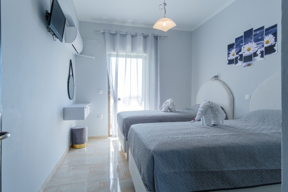 Akis Villa 25/45