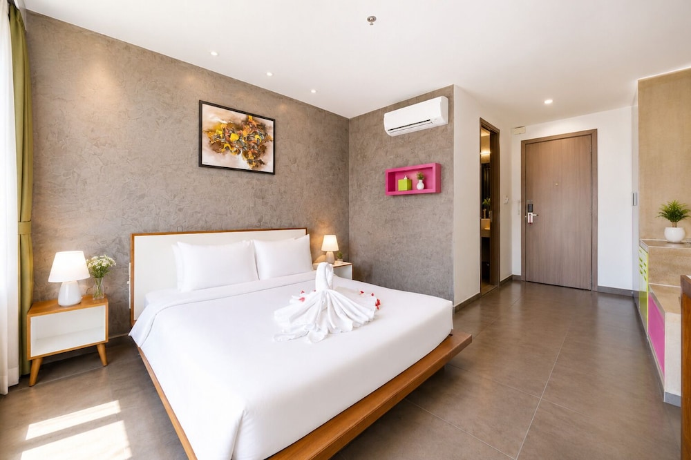 غرفة سوبيريور بسرير مزدوج بإطلالة على المدينة، G8 Center Hotel Saigon 5/10