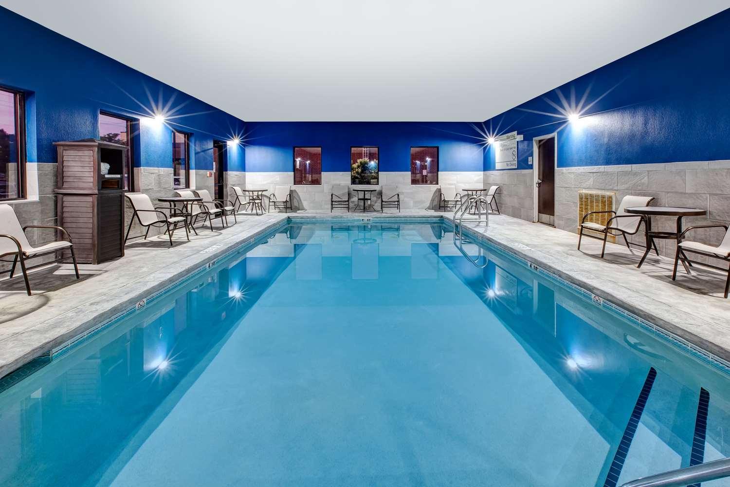 swimming pool spa