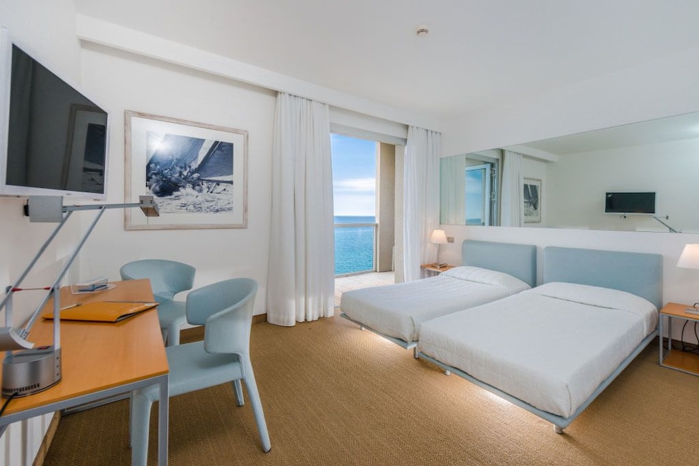 Miramare Hotel 41/72