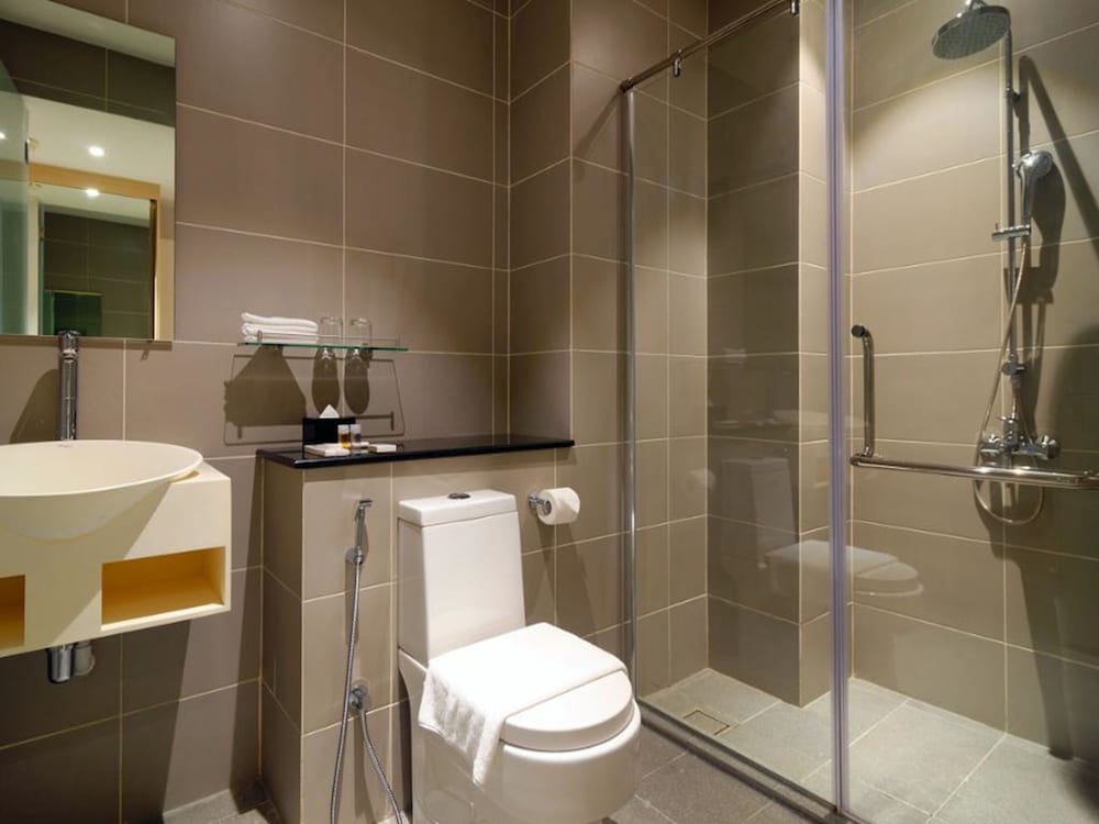 غرفة سوبيريور بسرير كوين، The Klagan Riverson Hotel & Residence 2/3