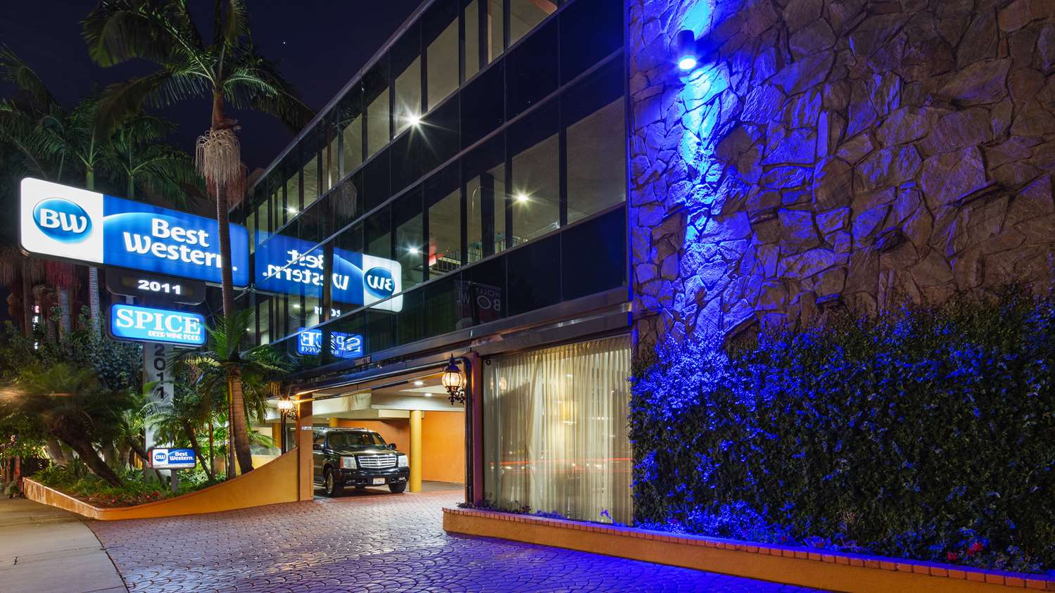 Best Western Hollywood Plaza Inn - Hollywood Walk of Fame Hotel-LA 2/37