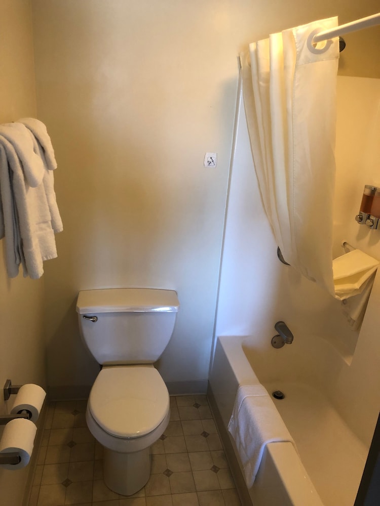 Americas Best Value Inn 30/31