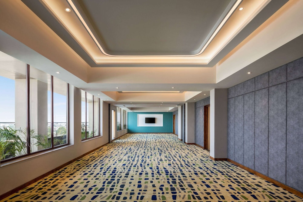 Ramada Encore by Wyndham Amritsar Airport 35/45