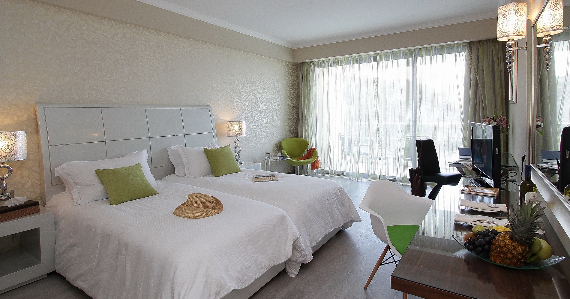 Deluxe Room Side Sea View