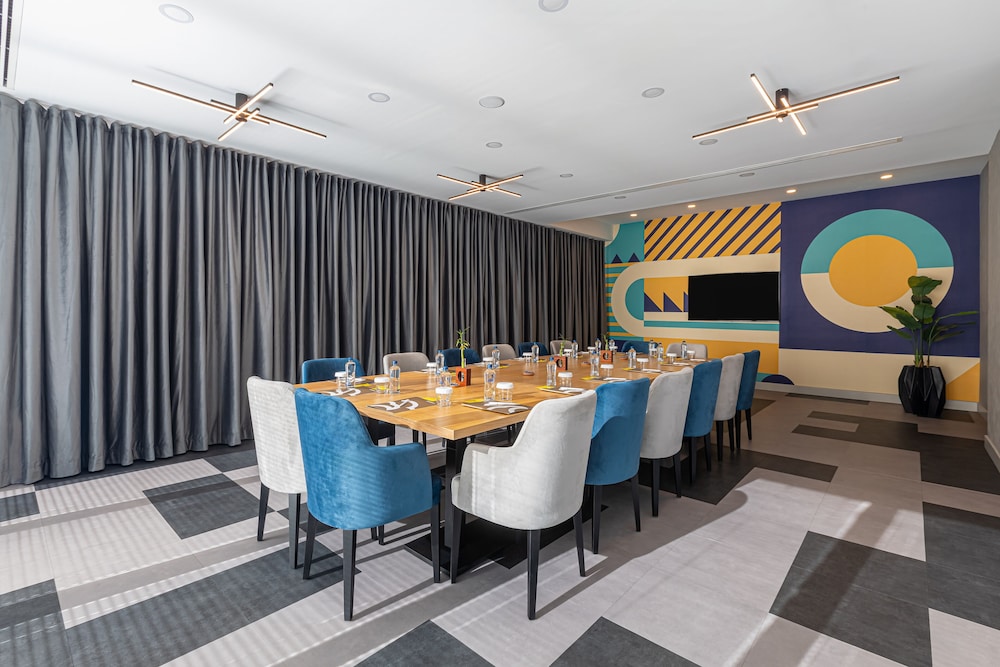 Smart by Dedeman Eskisehir 44/50