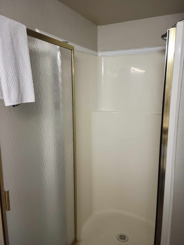Econo Lodge Springerville 12/21